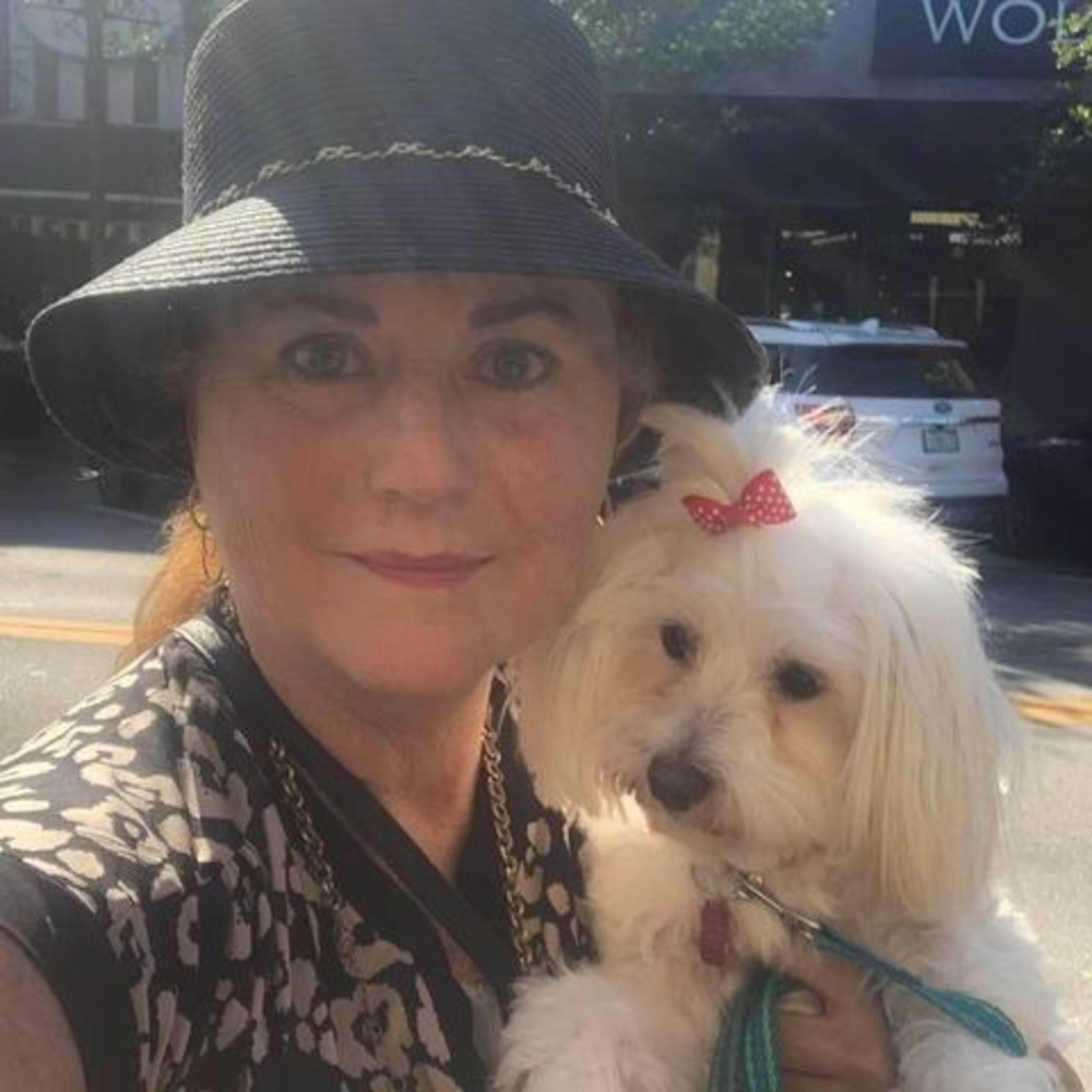 Meet your Posher, Lorie